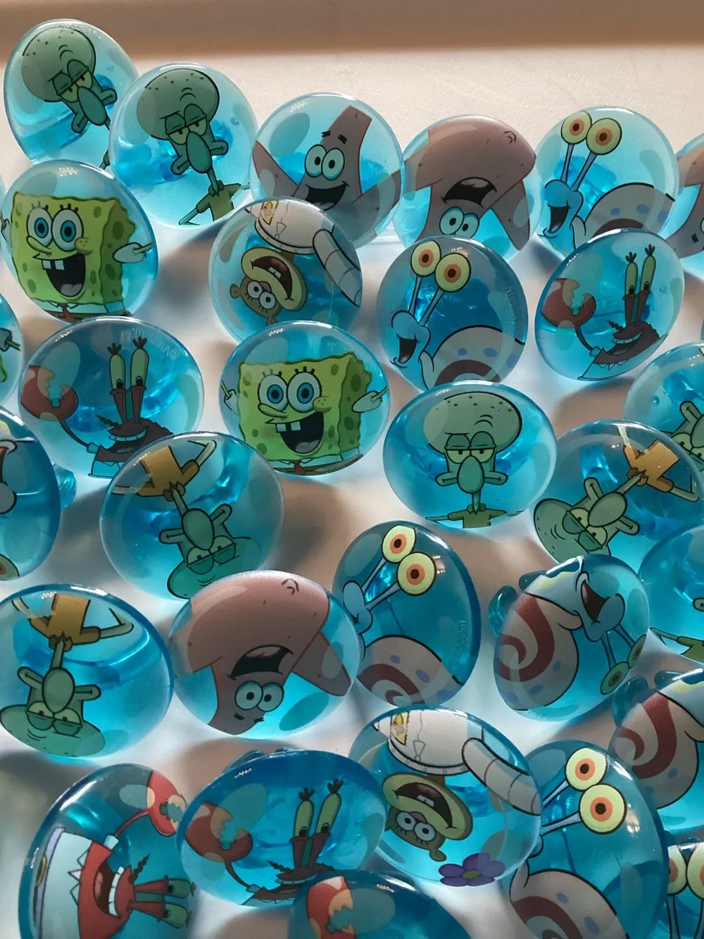 Brand New Spongebob SquarePants Set of 70 Fun Cupcake Topper Rings